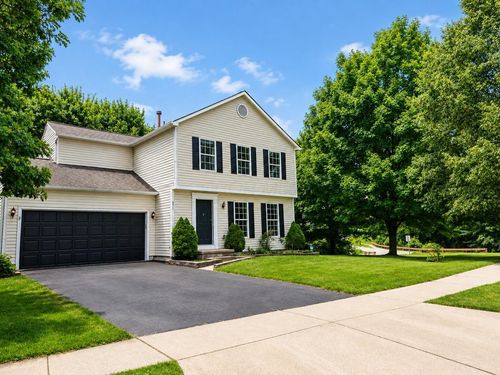 571 Marcum Rd, Blacklick, OH, 43004-8201 | Card Image