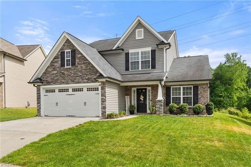4995 Longburn Ln, Kernersville, NC, 27284-7193 | Card Image
