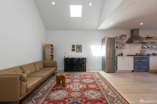 449 Gates St, San Francisco, CA, 94110-6064 | Card Image