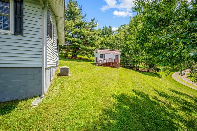 575 Apache Trl, House other with 2 bedrooms, 1 bathrooms and null parking in Fancy Gap VA | Image 43