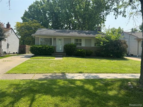 37258 Carpathia Blvd, Sterling Heights, MI, 48310-3845 | Card Image