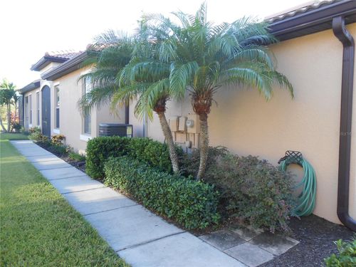 344 Mystic Falls Dr, APOLLO BEACH, FL, 33572-3132 | Card Image