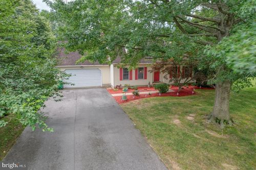 28 Howe Dr, DOVER, DE, 19901-6243 | Card Image