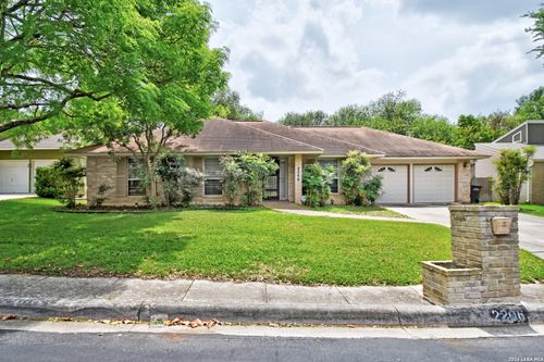 2206 Blueberry Hill St, San Antonio, TX, 78232-3902 | Card Image