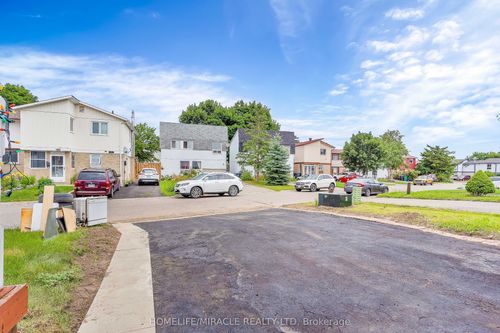 14 Greenbush Crt, Brampton, ON, L6S2K2 | Card Image