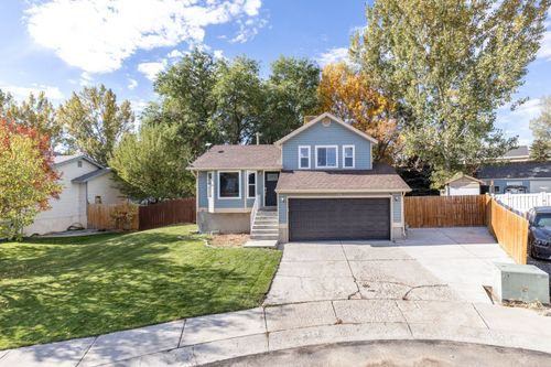 2243 North Hollow Drive, Elko, NV, 89801 | Card Image