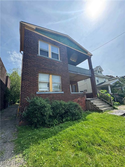 12524 Union Ave, Cleveland, OH, 44105-1959 | Card Image