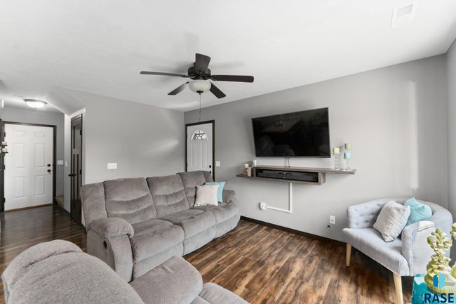 9521 W Gert St, Townhouse with 3 bedrooms, 3 bathrooms and null parking in Sioux Falls SD | Image 8