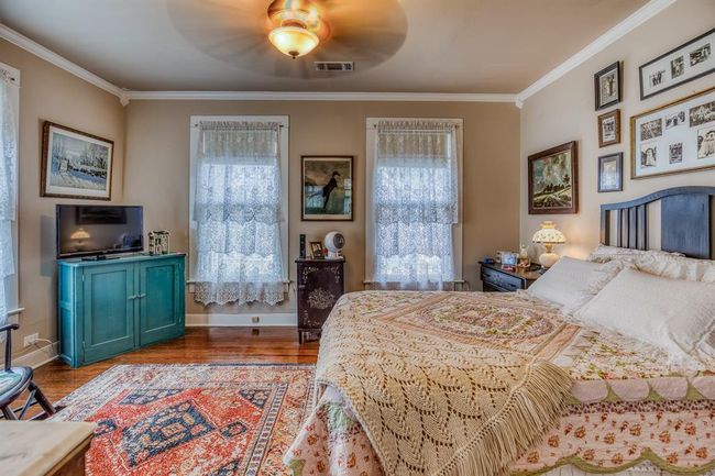 314 W Vulcan St, House other with 2 bedrooms, 1 bathrooms and 1 parking in Brenham TX | Image 17