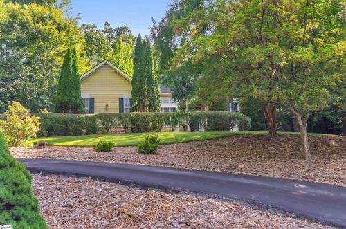 28 Windswept Ln, Travelers Rest, SC, 29690-4047 | Card Image