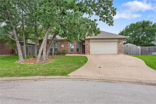 1207 Martinsville Ln, College Station, TX, 77845-3994 | Card Image