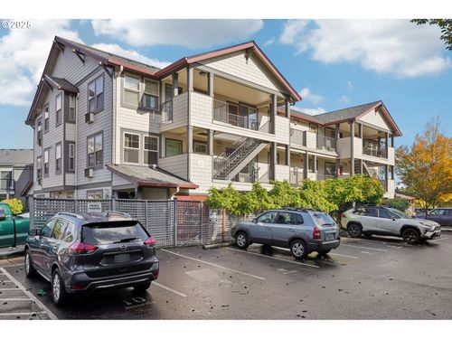 15-737 Ne 99th Ave, Portland, OR, 97220-8708 | Card Image