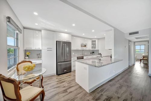 4063 Exeter D, Boca Raton, FL, 33434-2972 | Card Image