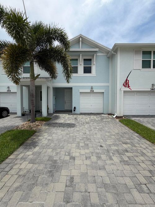 342 Se Angler Dr, Stuart, FL, 34994-3600 | Card Image
