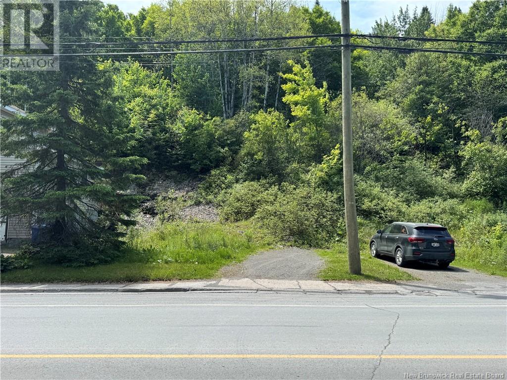 Land in Edmundston 2