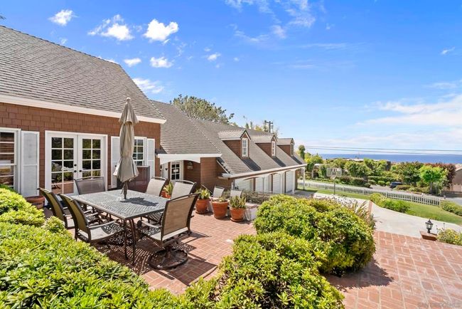 512 S Granados Ave, House other with 5 bedrooms, 5 bathrooms and 8 parking in Solana Beach CA | Image 5