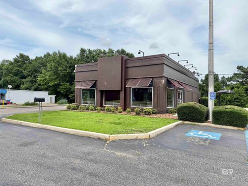 1403 S Main St, Atmore, AL, 36502-3509 | Card Image