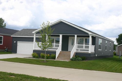 262 Riviera Dr, Lapeer, MI, 48446-3561 | Card Image