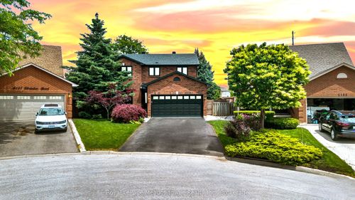 2135 Chrisdon Rd, Burlington, ON, L7M3S4 | Card Image