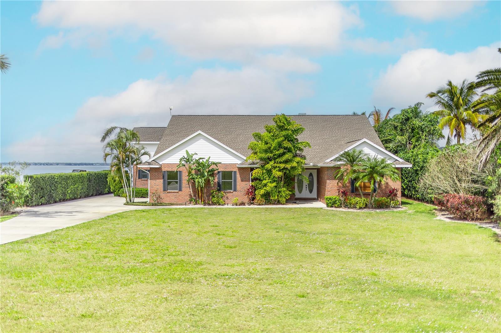 Bear Pointe Dr, Lake Placid, FL 33852