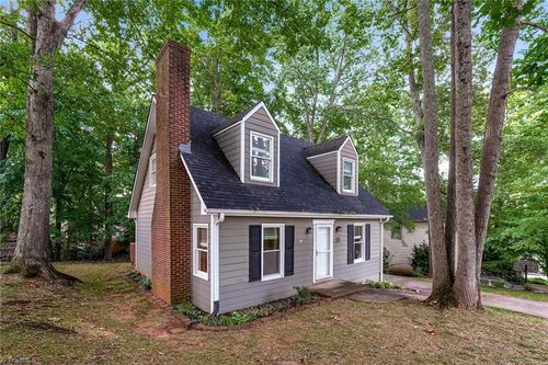 1005 Chockecherry Ln, Lewisville, NC, 27023-9694 | Card Image