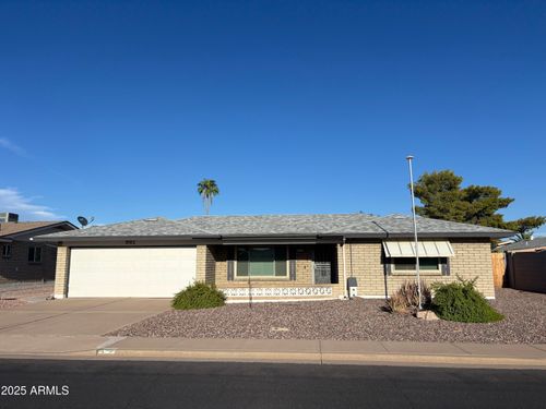 561 S Parkcrest, Mesa, AZ, 85206-2047 | Card Image