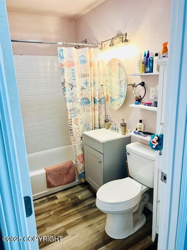 1st Bathroom (1) | Image 28