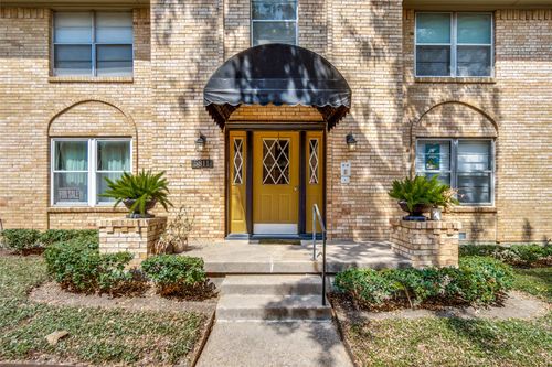 a-5811 Sandhurst Ln, Dallas, TX, 75206-4909 | Card Image
