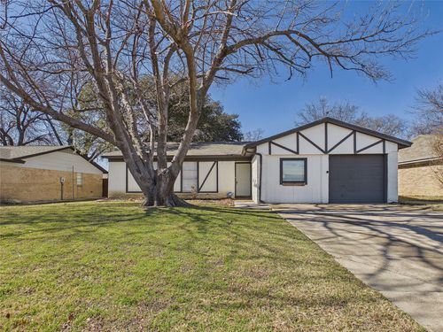 5701 Denise Dr, Haltom City, TX, 76148-3714 | Card Image