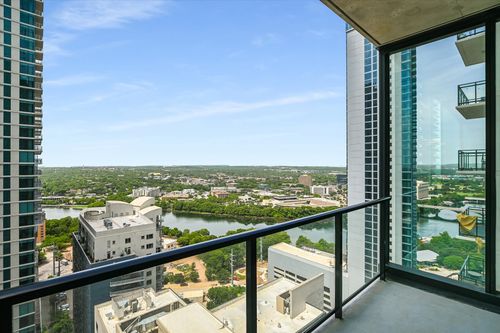 2705-610 Davis St, Austin, TX, 78701 | Card Image