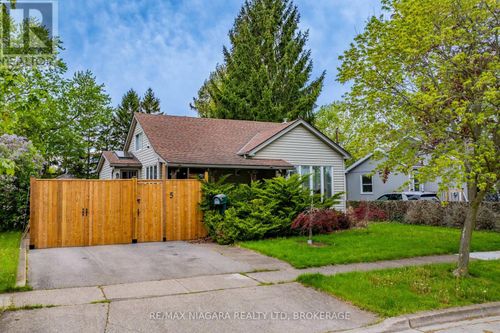 5 Verne Avenue, Welland (Broadway), ON, L3C6P8 | Card Image
