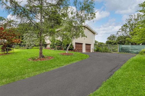 1 Florence Ct, Valley Cottage, NY, 10989-1310 | Card Image