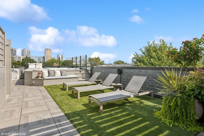 2 - 2633 N Mildred Ave, Condo with 4 bedrooms, 3 bathrooms and 1 parking in CHICAGO IL | Image 36