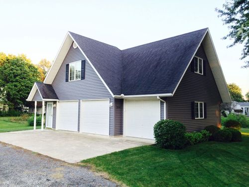 206 S Cherry St, Crescent City, IL, 60928 | Card Image