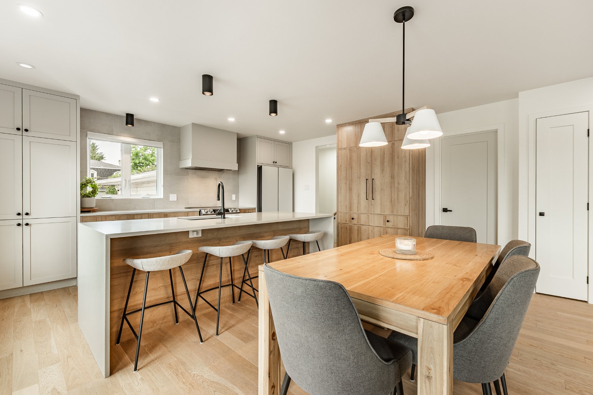 Residential in Saint-Jean-sur-Richelieu 3