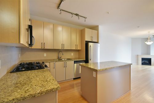 233-5160 Davis Bay Rd, Sechelt, BC, V7Z0H3 | Card Image