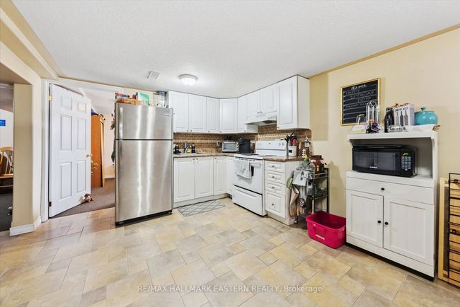 508 Erskine Ave, House other with 5 bedrooms, 2 bathrooms and 4 parking in Peterborough ON | Image 28
