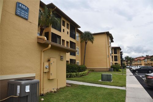 apt-104-4305 Bayside Village Dr, TAMPA, FL, 33615-5547 | Card Image
