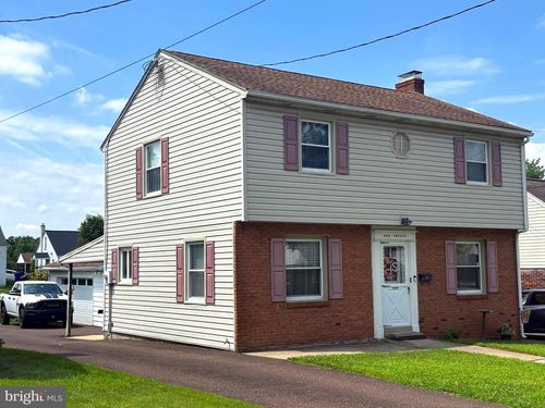 120 W 8th St, POTTSTOWN, PA, 19464-5109 | Card Image