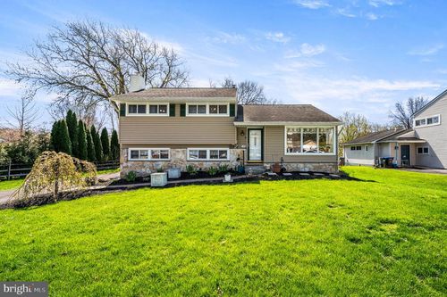 504 Winding Way, EXTON, PA, 19341-2437 | Card Image