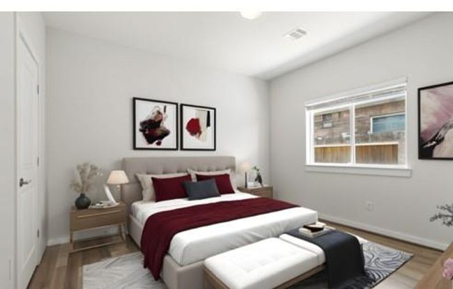 Secondary bedroom | Image 8