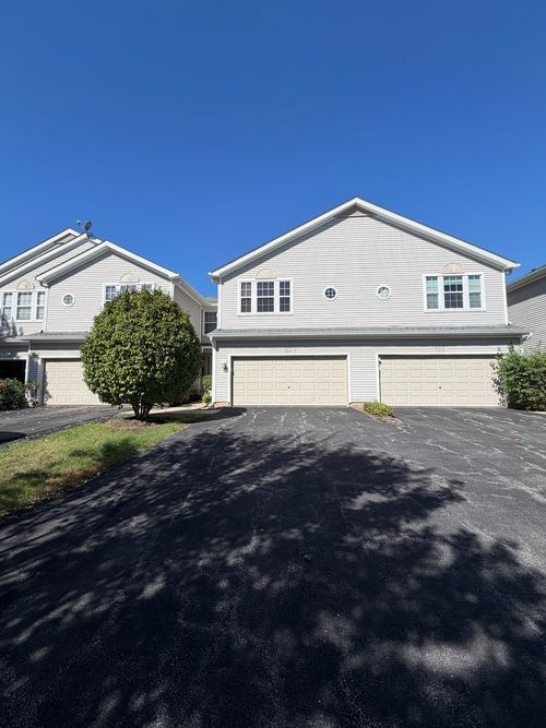 764 Panorama Ct, Aurora, IL, 60502-7305 | Card Image