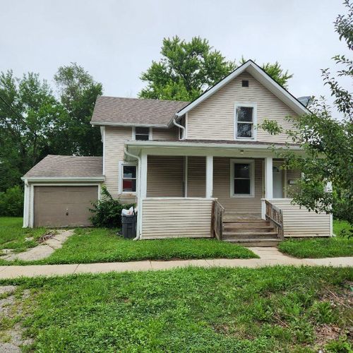 2411 Andrews St, ROCKFORD, IL, 61101-5517 | Card Image