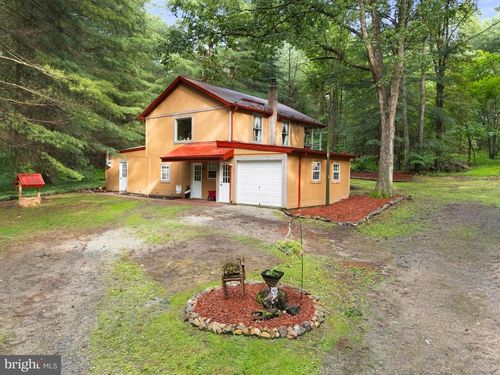 432 Pine Grove Rd, GARDNERS, PA, 17324-8819 | Card Image