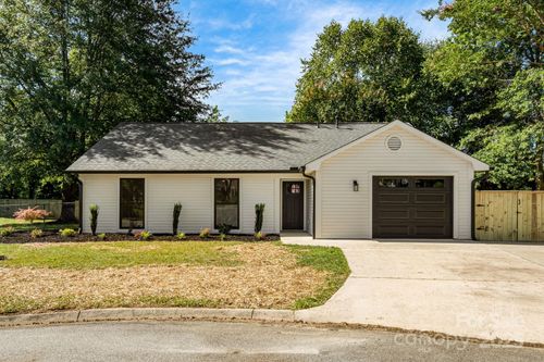 64 Southchase Dr, Fletcher, NC, 28732-9259 | Card Image
