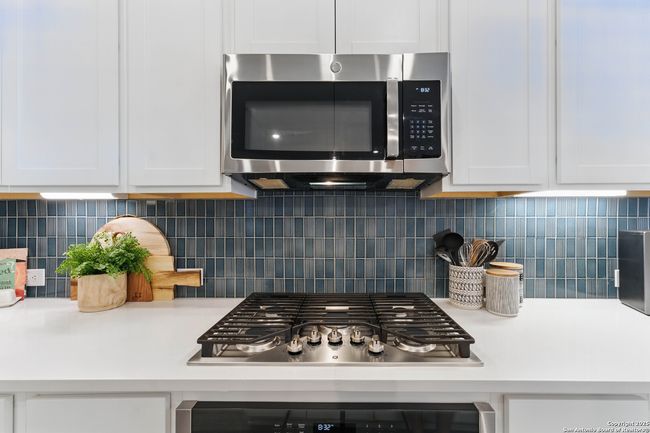 UNIT-26 - 5843 Whitby Rd, House other with 3 bedrooms, 3 bathrooms and null parking in San Antonio TX | Image 7