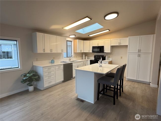Kitchen | Image 6