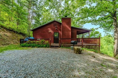 3476 Bear Mountain Lane, Sevierville, TN, 37876 | Card Image