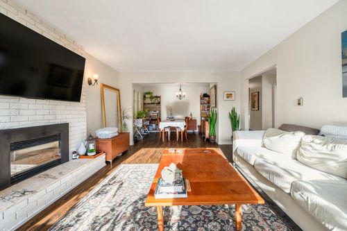 13257 14a Ave, Surrey, BC, V4A1J2 | Card Image