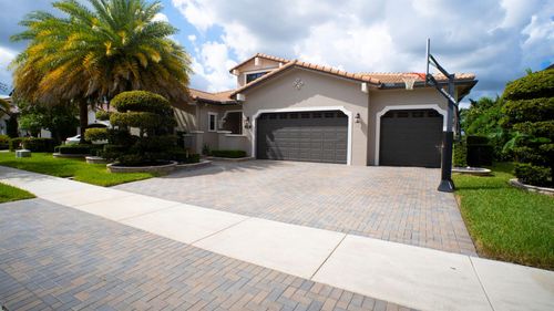 8965 Watercrest Cir E, Parkland, FL, 33076-2851 | Card Image